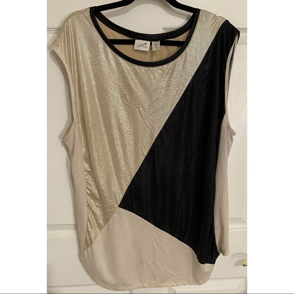 Plus Size Top​​​​​​​​​​​